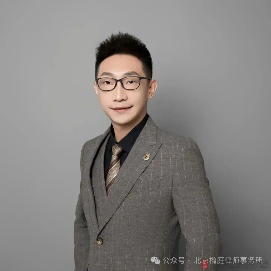 杜时超--专注于行政争议解决、民商事纠纷、企业非诉法律服务及劳动争议等。 深耕政企纠纷、行政处罚、合同纠纷（包括买卖、租赁、服务合同等）、公司股权争议、债权债务追偿、担保纠纷、不当