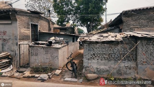 房屋被强拆后，怎样打赔偿官司？