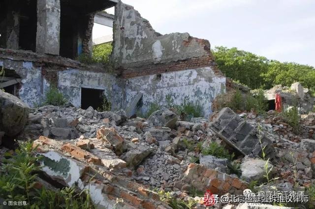 因為是違章建築,拆除就不該給補償嗎?